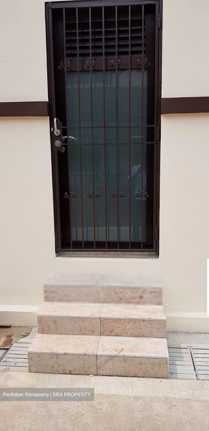 Sennett Estate (D13), Terrace #635072441